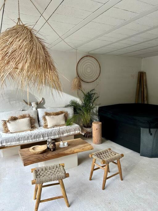 Superbe Maison Avec Jacuzzi Ventabren 外观 照片