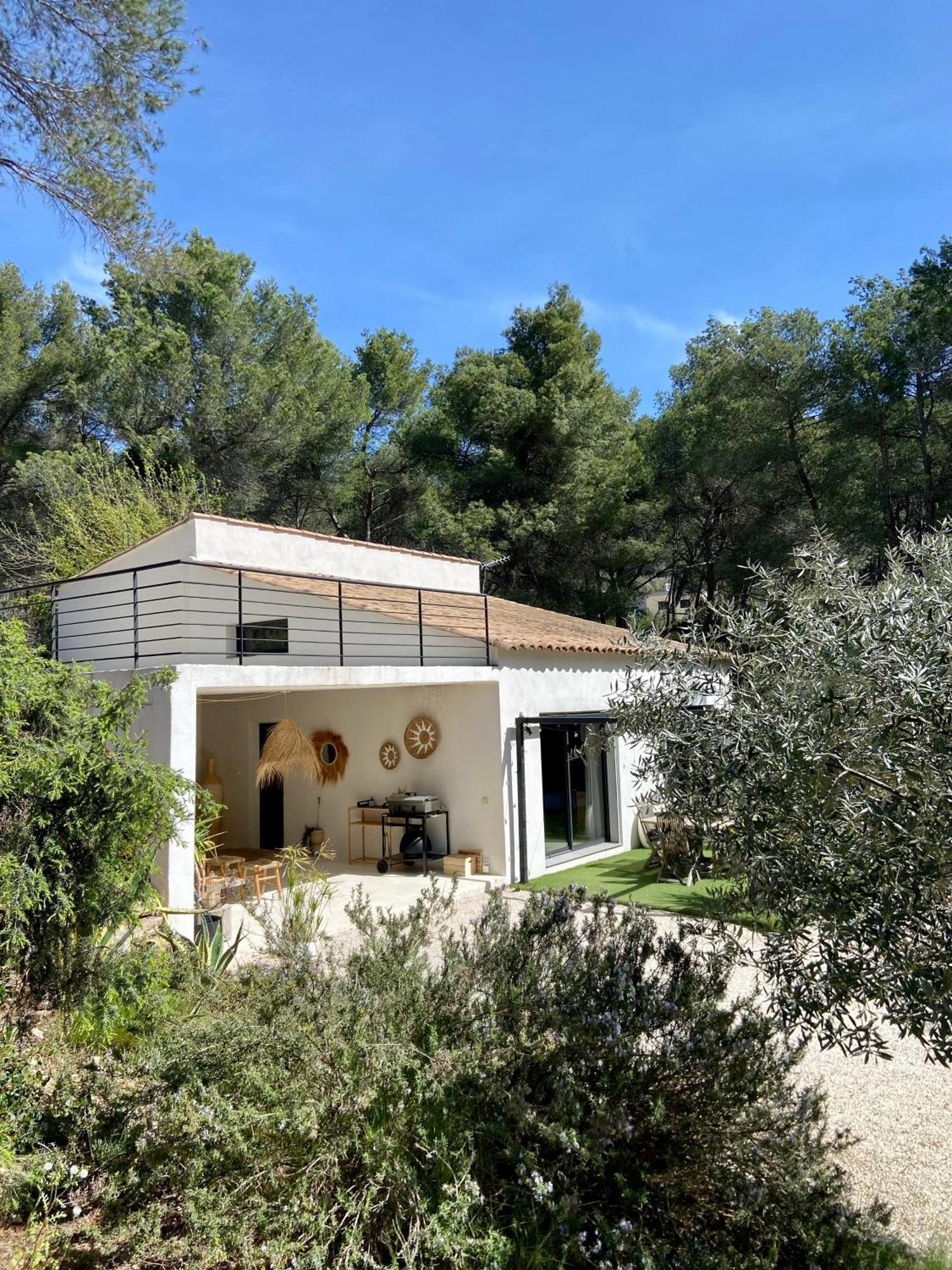 Superbe Maison Avec Jacuzzi Ventabren 外观 照片